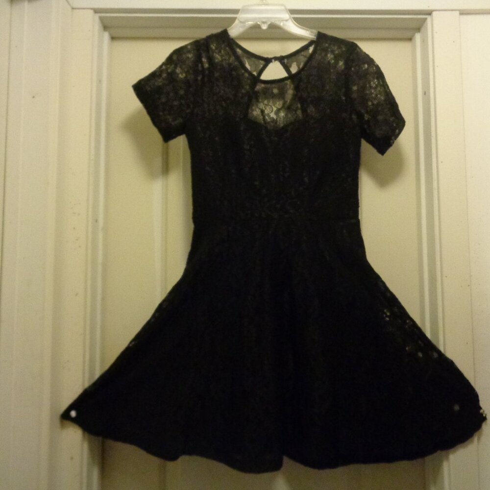 PRETTY RETRO GIRL COQUETTE GIRL LACEY LITTLE BLACK ROCKABILLY DRESS SM
